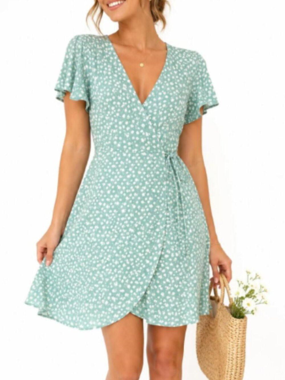 Monteau Women’s Size Large Faux Wrap Dress Light Green White Floral Short Sleeve